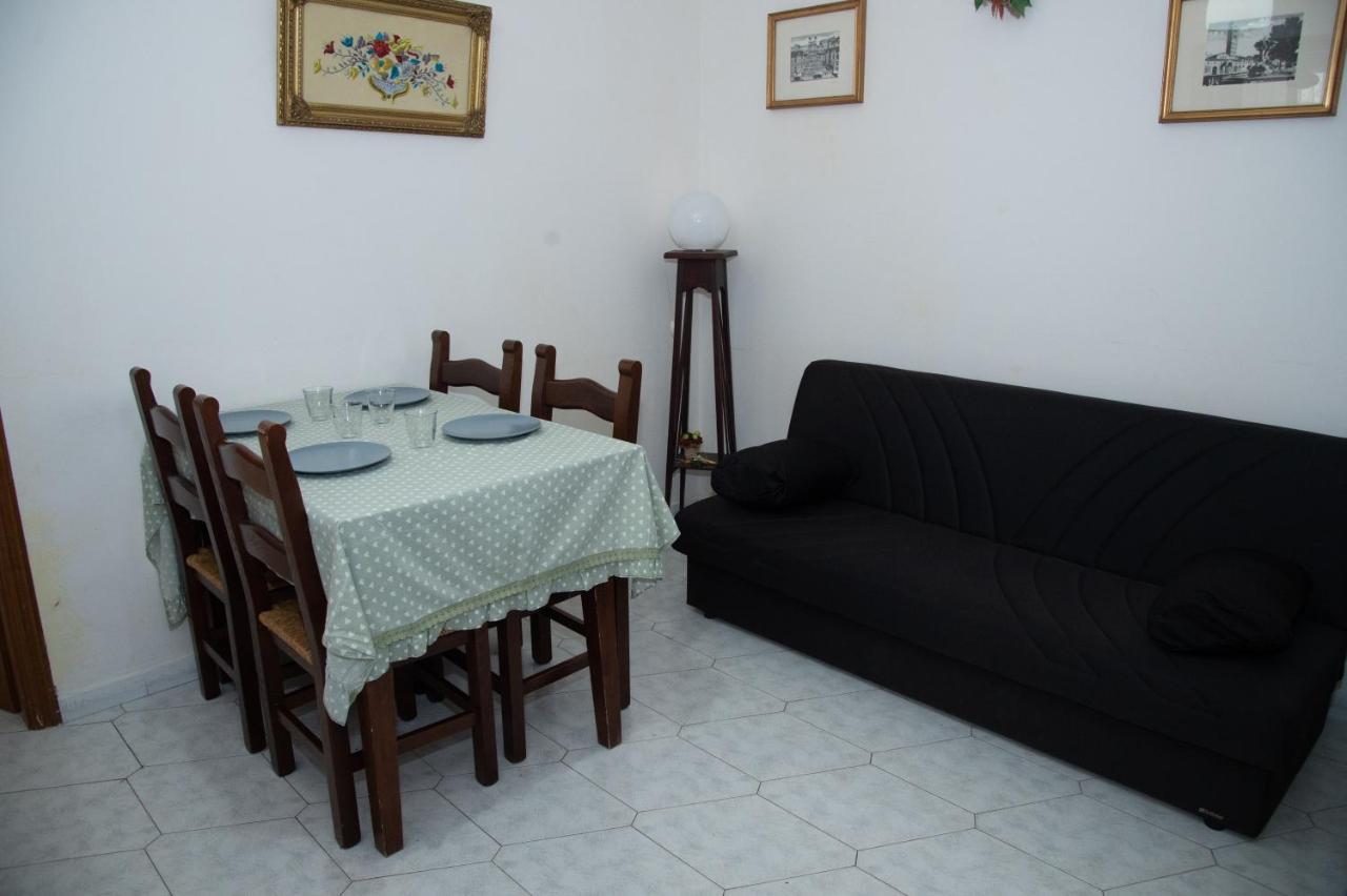 Panta Rei Apartment Mentana Екстериор снимка